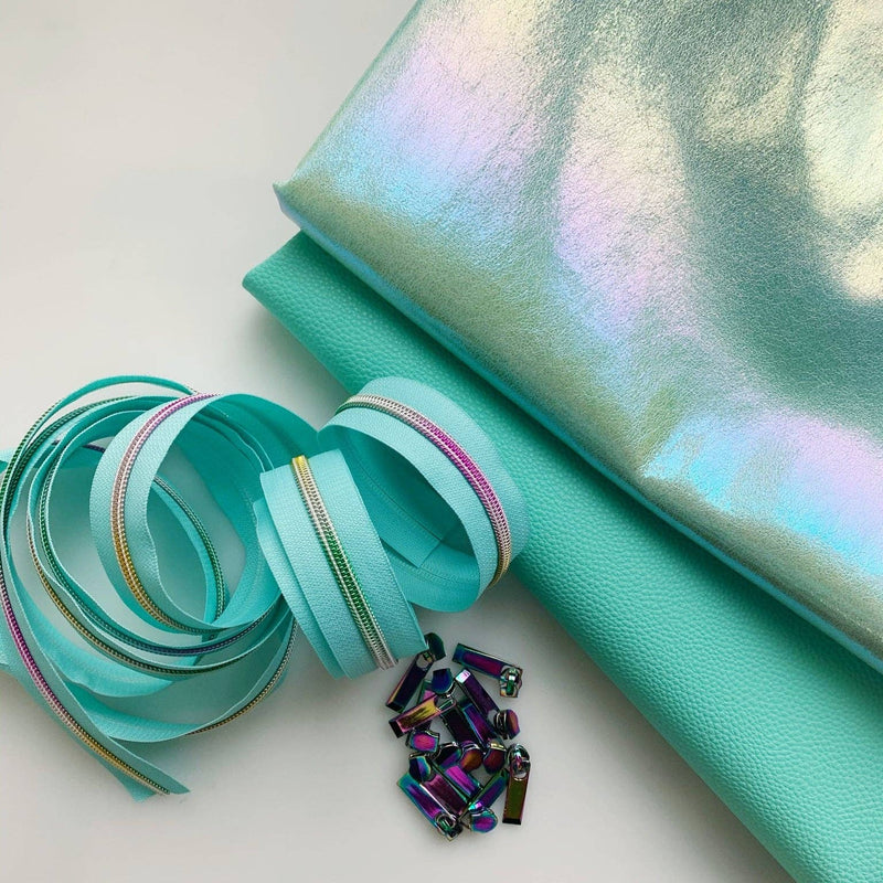 Zipper Mint & Rainbow: Easy grip zipper pull