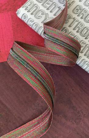 Colorful Zipper Tape with Iridescent Teeth