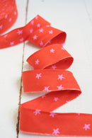 2.5" Bias Quilt Binding for Quilts and Bags, Starry Warm Red: Prepacked 8 Yards